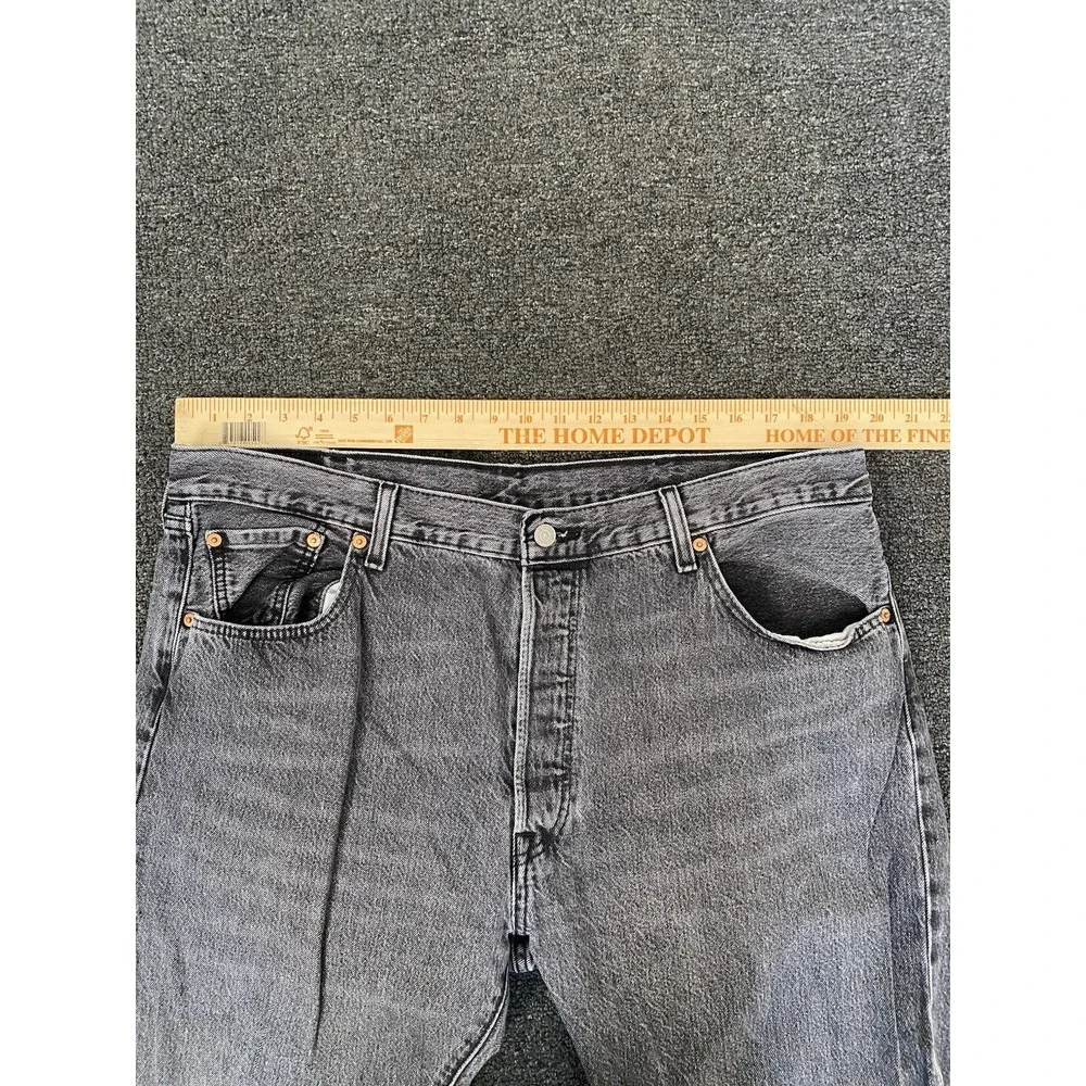 Levi's 501‎ Straight Leg Button Fly Jeans Gray Mens Size 40x30 Denim Skater Y2K